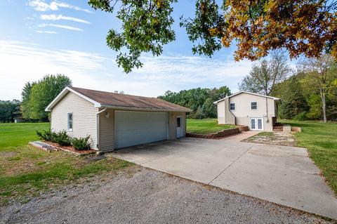 5550 Oakpoint Rd, Jackson, MI 49201 photo 2