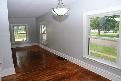 405 W Chart St, Plainwell, MI 49080 photo 10