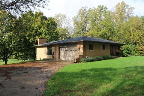 3305 Hendee Rd, Jackson, MI 49201 photo 1