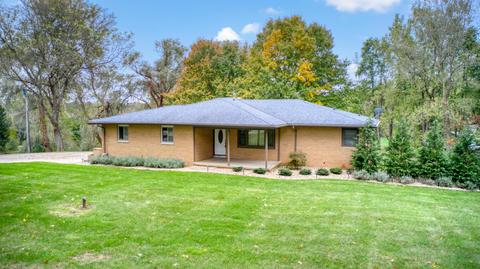 3305 Hendee Rd, Jackson, MI 49201 photo 2