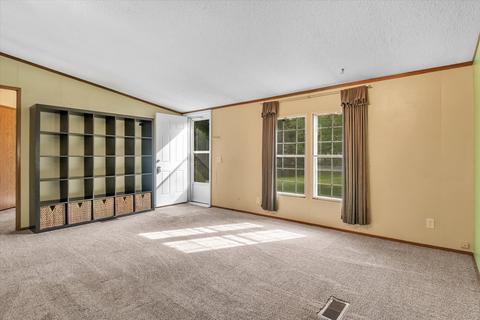 8624 Cady Rd, Jackson, MI 49201 photo 7