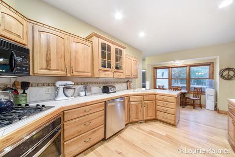 7076 Macarthur Rd, Saranac, MI 48881 photo 8