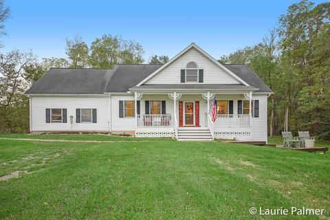 7076 Macarthur Rd, Saranac, MI 48881 photo 1