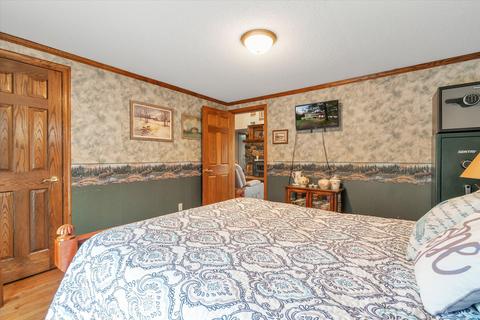 6800 E Pakes Rd, Crystal, MI 48818 photo 17