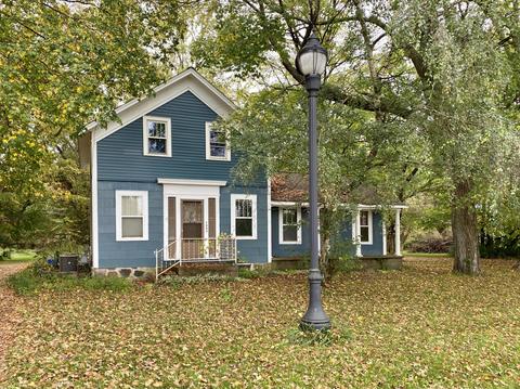 1337 W State St, Belding, MI 48809 photo 1