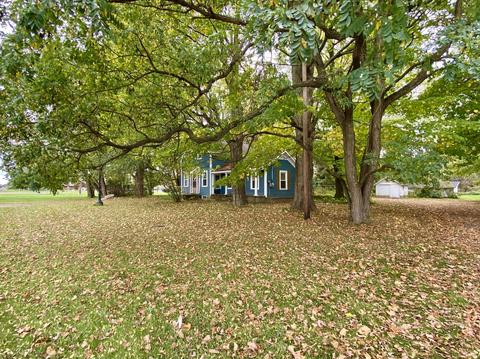 1337 W State St, Belding, MI 48809 photo 2
