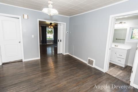 304 Ellis Ave, Belding, MI 48809 photo 17