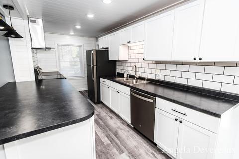 304 Ellis Ave, Belding, MI 48809 photo 12