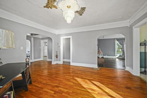 702 N State St, Jackson, MI 49202 photo 10