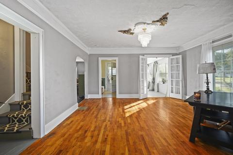 702 N State St, Jackson, MI 49202 photo 9