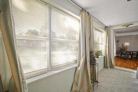 702 N State St, Jackson, MI 49202 photo 6