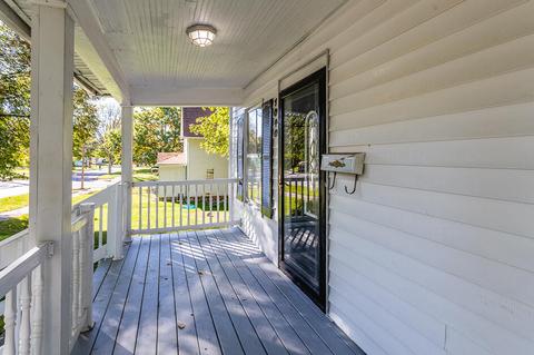 1040 S Jackson St, Jackson, MI 49203 photo 3