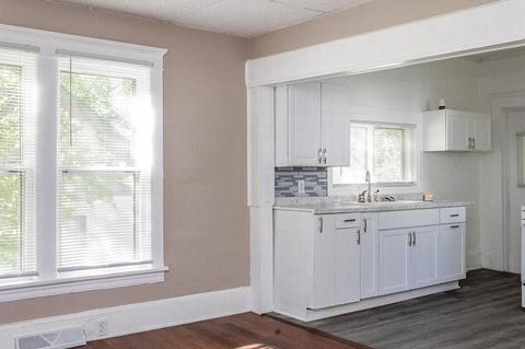 1040 S Jackson St, Jackson, MI 49203 photo 13