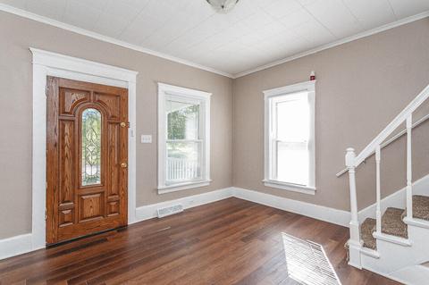 1040 S Jackson St, Jackson, MI 49203 photo 4