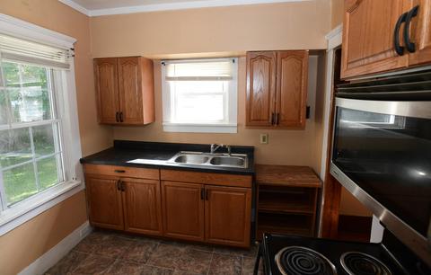 529 Orange St, Jackson, MI 49202 photo 6