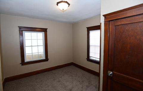 529 Orange St, Jackson, MI 49202 photo 9