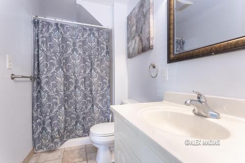 721 Avery St, Lowell, MI 49331 photo 22