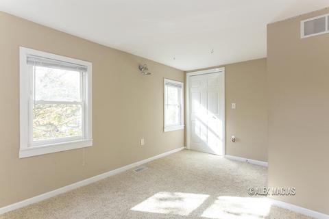 721 Avery St, Lowell, MI 49331 photo 25