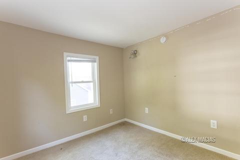 721 Avery St, Lowell, MI 49331 photo 27