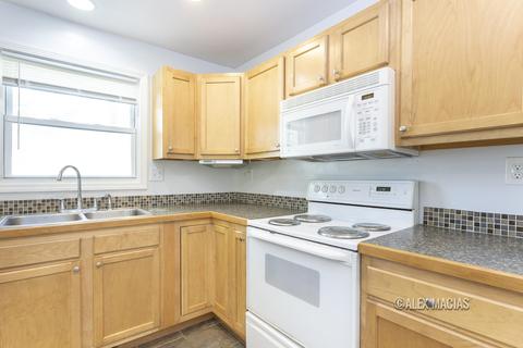 721 Avery St, Lowell, MI 49331 photo 20