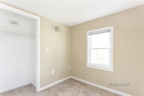 721 Avery St, Lowell, MI 49331 photo 24
