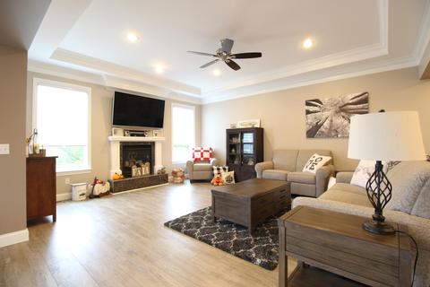 2329 Stone Field Dr, Flushing, MI 48433 photo 13