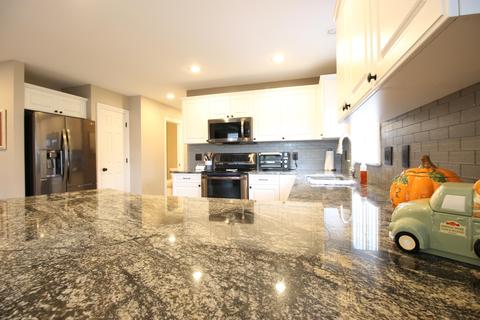 2329 Stone Field Dr, Flushing, MI 48433 photo 14