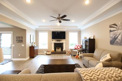 2329 Stone Field Dr, Flushing, MI 48433 photo 7