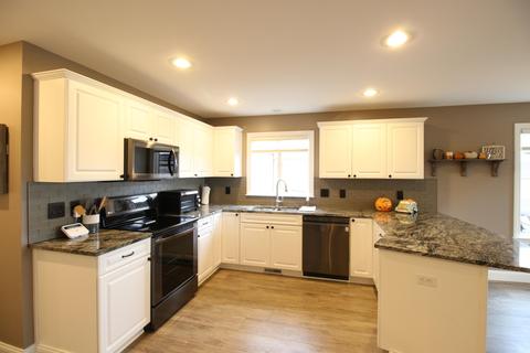 2329 Stone Field Dr, Flushing, MI 48433 photo 17