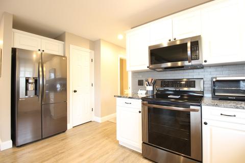 2329 Stone Field Dr, Flushing, MI 48433 photo 18