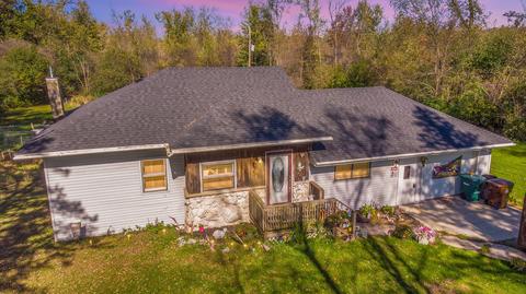 1320 Maplegrove Rd, Jackson, MI 49201 photo 1