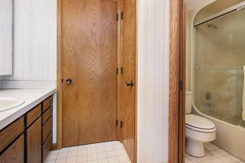 972 E Gull Lake Dr, Augusta, MI 49012 photo 10
