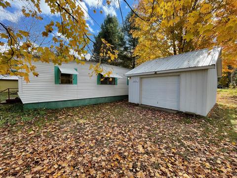 10601 Clyde Rd, Mesick, MI 49668 photo 4