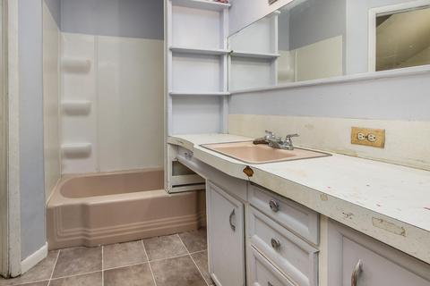 209 Cass St, Augusta, MI 49012 photo 5