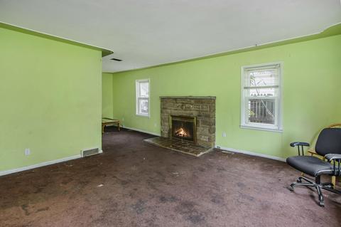 209 Cass St, Augusta, MI 49012 photo 3