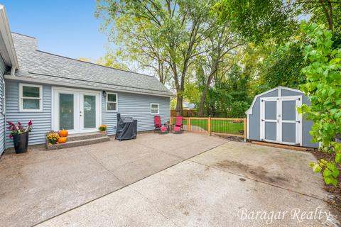 428 Exchange St, Spring Lake, MI 49456 photo 3
