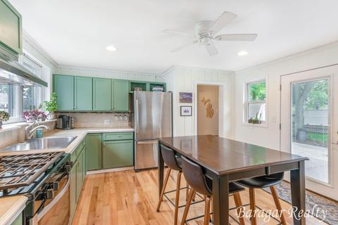 428 Exchange St, Spring Lake, MI 49456 photo 6