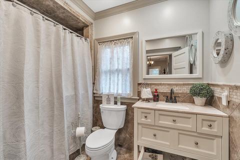 217 N Wisner St, Jackson, MI 49202 photo 32