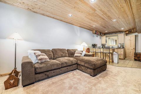 727 Pendleton Dr NE, Comstock Park, MI 49321 photo 41