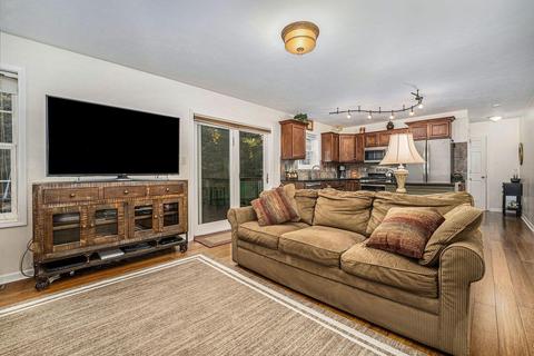 727 Pendleton Dr NE, Comstock Park, MI 49321 photo 21
