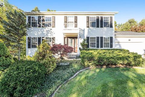 727 Pendleton Dr NE, Comstock Park, MI 49321 photo 5
