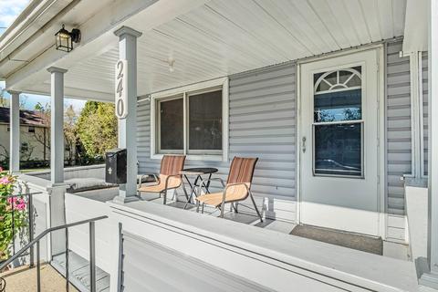 240 E Robinson St, Jackson, MI 49203 photo 4