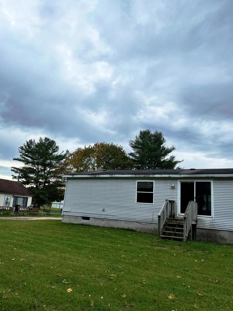 421 S Pine St, Evart, MI 49631 photo 9