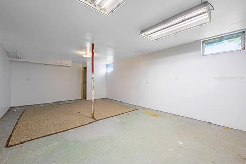 1004 N Bridge St, Belding, MI 48809 photo 15