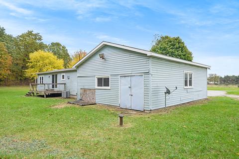 1004 N Bridge St, Belding, MI 48809 photo 20