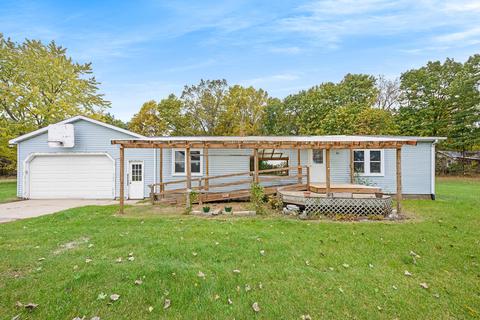 1004 N Bridge St, Belding, MI 48809 photo 1