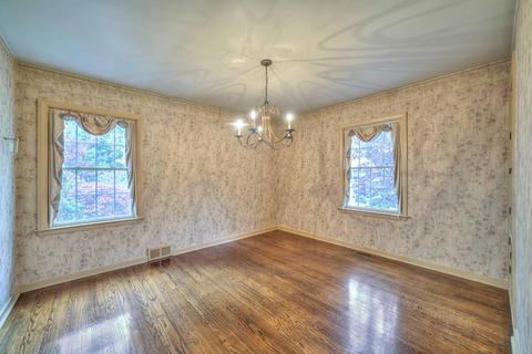 1262 Levant St, Jackson, MI 49203 photo 5