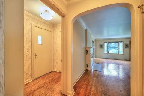 1262 Levant St, Jackson, MI 49203 photo 4