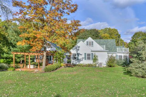 1262 Levant St, Jackson, MI 49203 photo 2