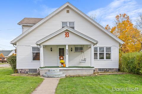 504 Pleasant St, Belding, MI 48809 photo 3
